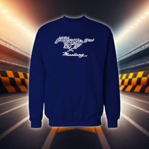 شعار موستنق بالأحرف العربية - سيارات